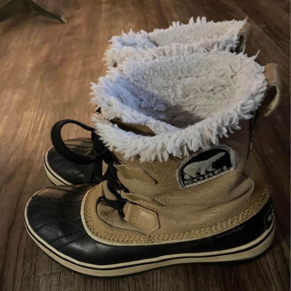 Sorel Boots Size 6 - Picture 2 of 2